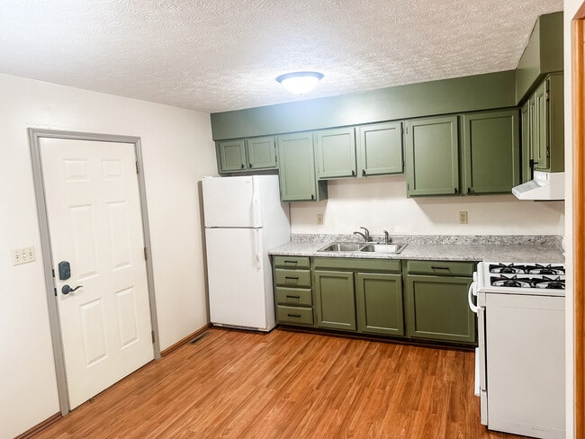 Newly updated kitchen, tons of storage - 5229 Rule Rd
