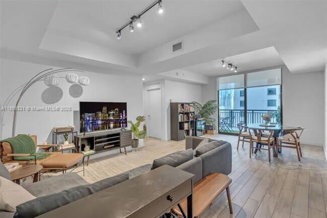 Foto del edificio - 999 SW 1st Ave