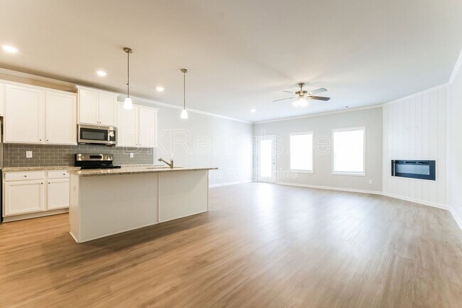 Building Photo - 5350 Fox Den Rd