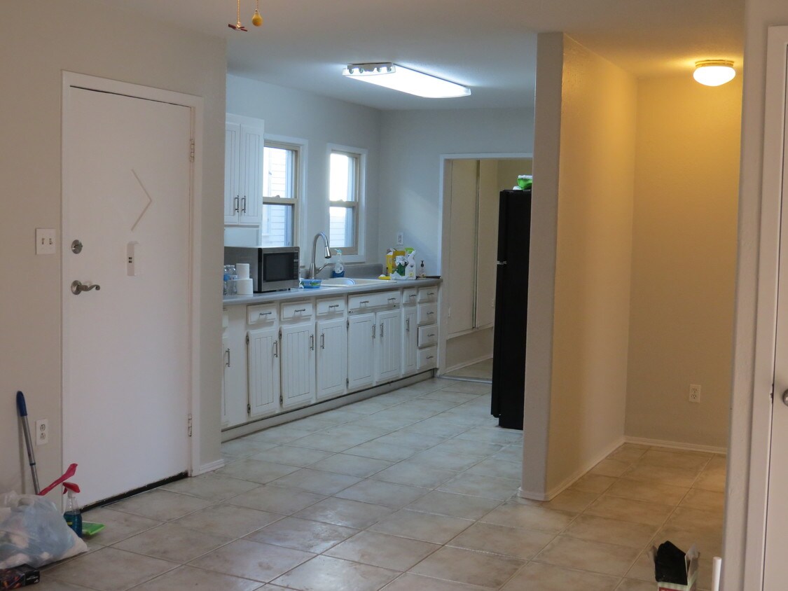 kitchen from livingroom - 547 66th St
