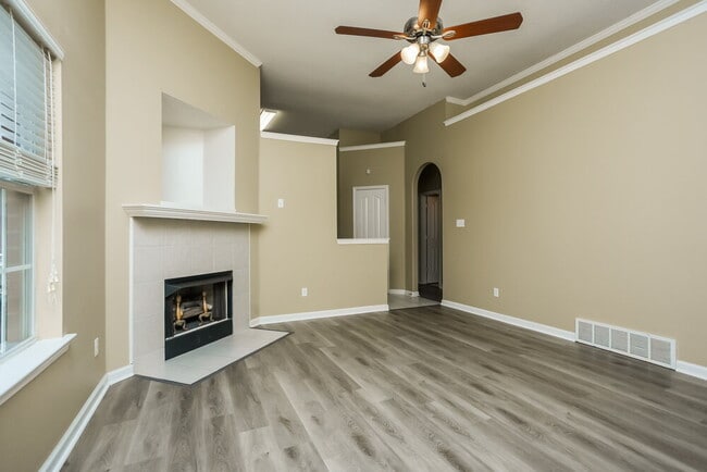 Foto del edificio - 6811 Seaside Dr