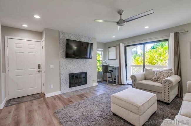 Building Photo - 9392 Twin Trails Dr