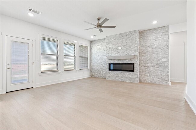 Foto del edificio - 7004 SW Orange Ave