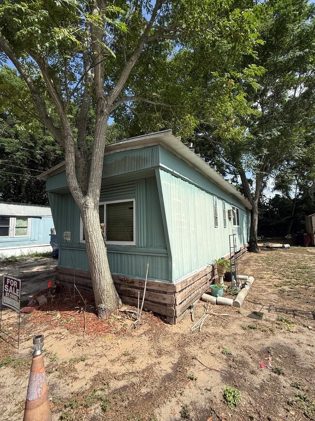 Foto del edificio - 920 Boardwalk Ln