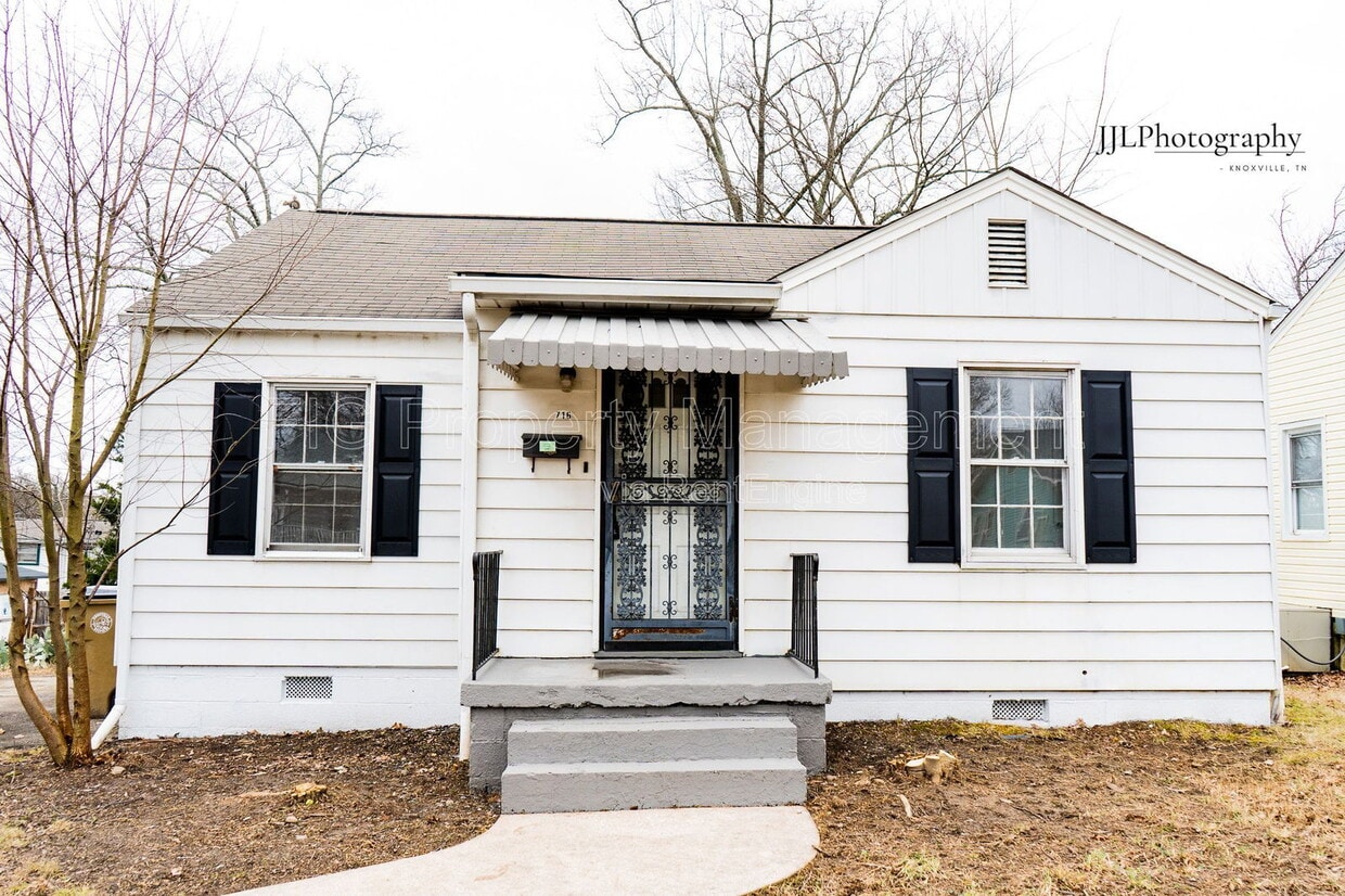 Primary Photo - 716 E Oldham Ave