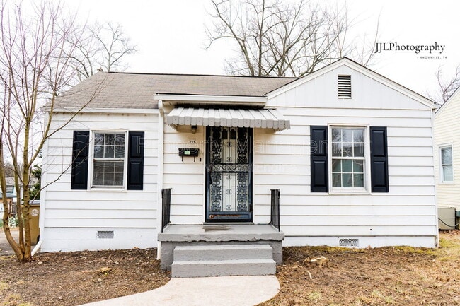 Photo - 716 E Oldham Ave House