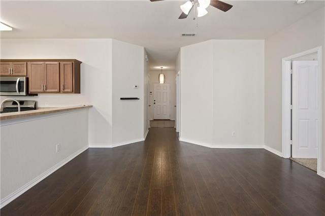 Foto del edificio - 811 Horizon Ridge Cir