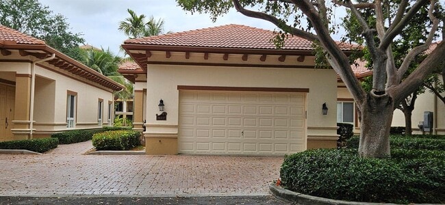 Photo - 16117 Emerald Estates Dr Townhome