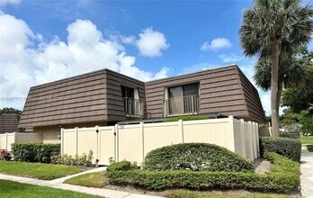 Building Photo - 7729 77th Way