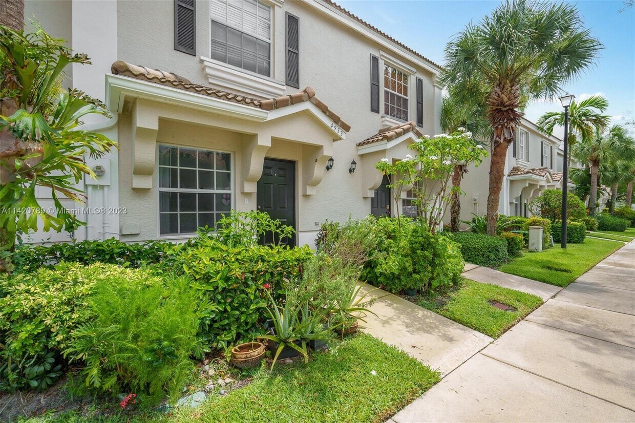 4956 Palmbrooke Cir, West Palm Beach, FL 33417 Townhome Rentals in