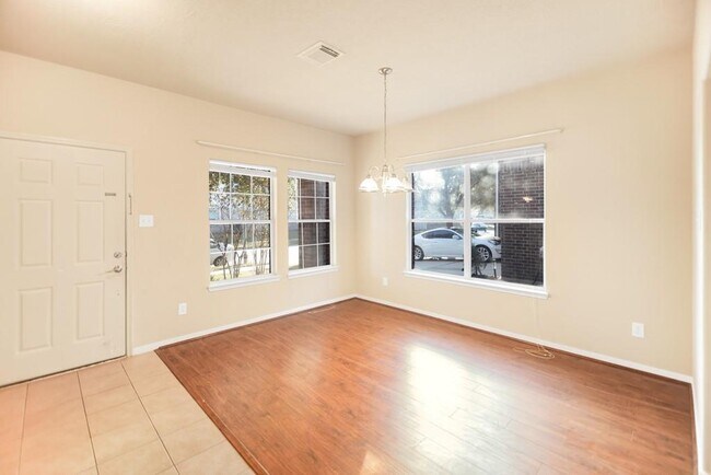 Building Photo - 24126 Courtland Oaks St