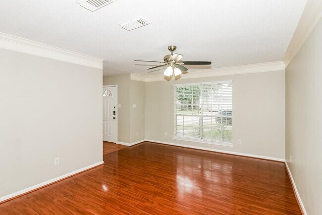 Foto del edificio - 3807 Wildhawk Dr