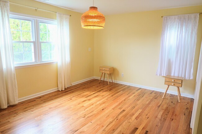 Foto del edificio - 6025 Coon Tree Rd
