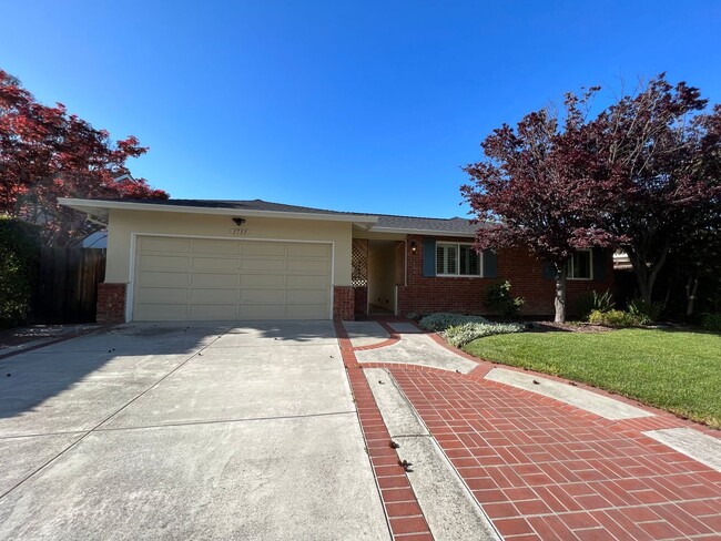 Building Photo - WILLOW GLEN - Beautiful home with updated ...