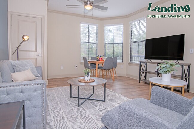 Foto del edificio - 8451 Gate Pkwy W