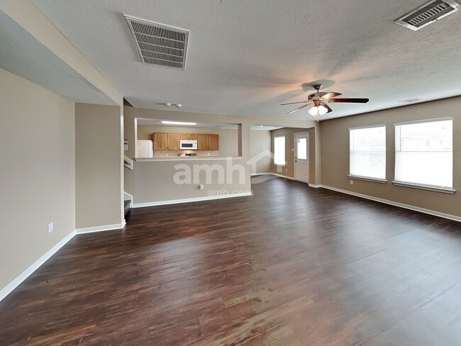 Building Photo - 18435 Westgate Pasture Ln