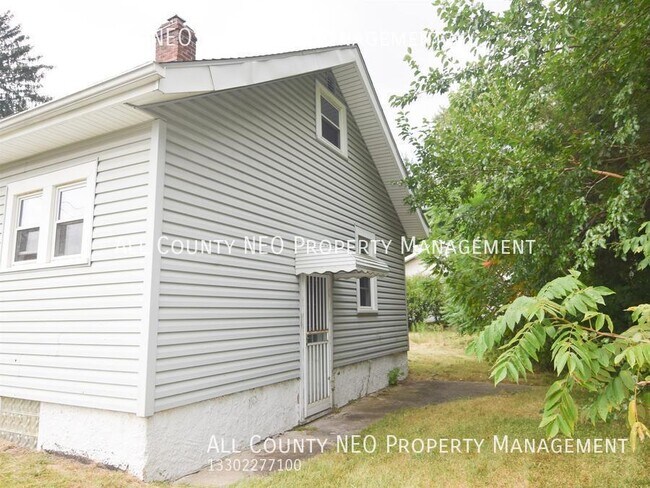 Building Photo - 1247 Grand Blvd