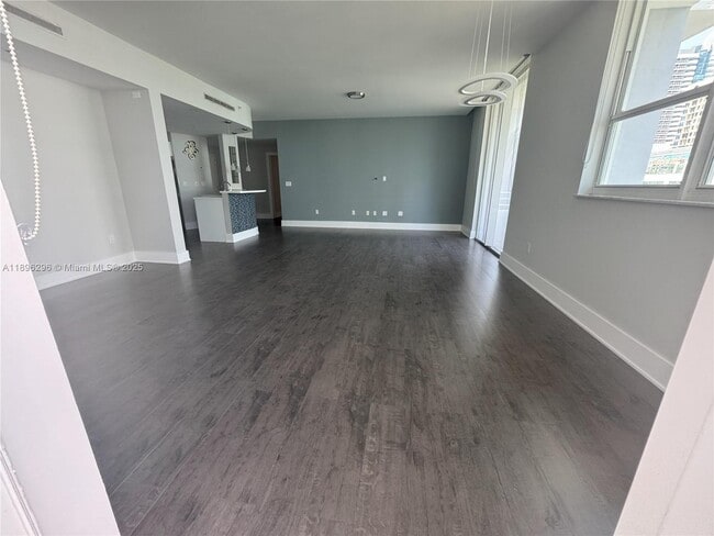 Foto del edificio - 5970 Indian Creek Dr