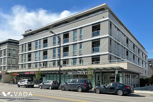 Photo du bâtiment - ERA Apartment For Rent 423-22265 Dewdney T...