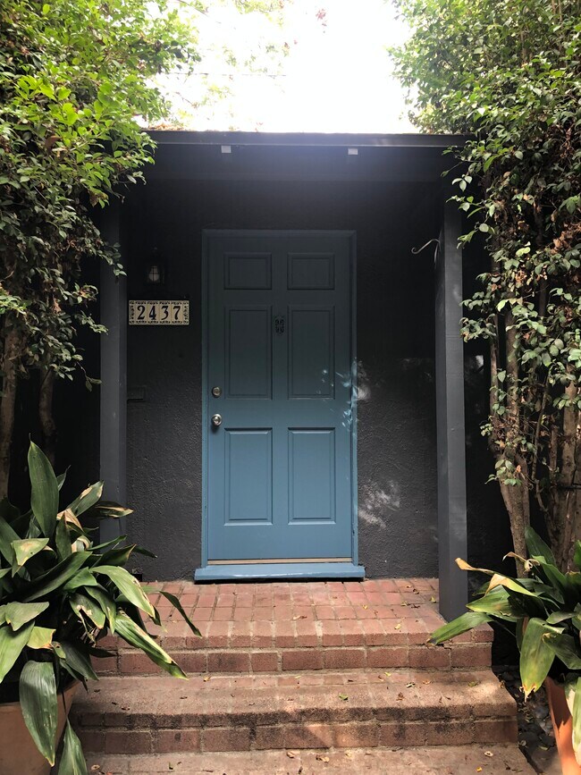 Front Entry - 2437 34th St