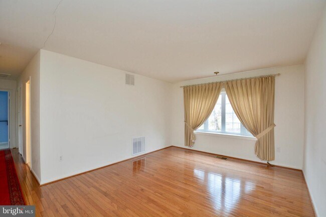 Foto del edificio - 9532 Fort Foote Rd