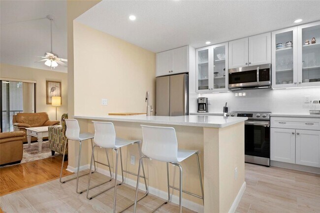 Foto del edificio - SEASONAL TROPICAL GETAWAY!