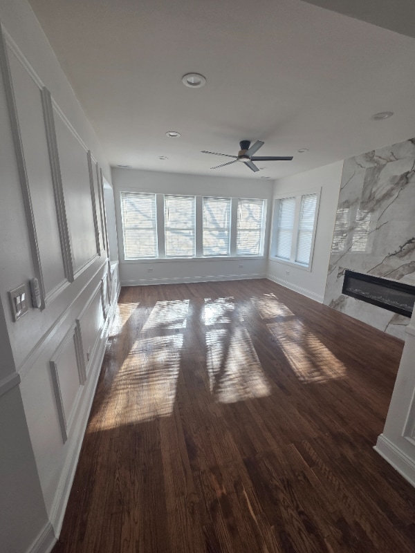 Building Photo - 1048 W Marquette Rd