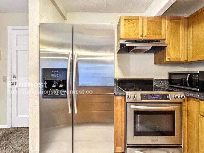 Foto del edificio - 777 Poplar Ave