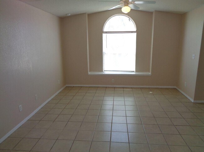 Building Photo - 3096 Tierra Bowles Dr