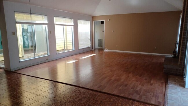 Building Photo - 7802 Duffield Ln