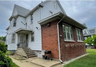 Building Photo - 1026 Lenox Ave