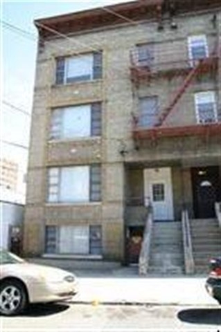 Primary Photo - 139 W 54th St