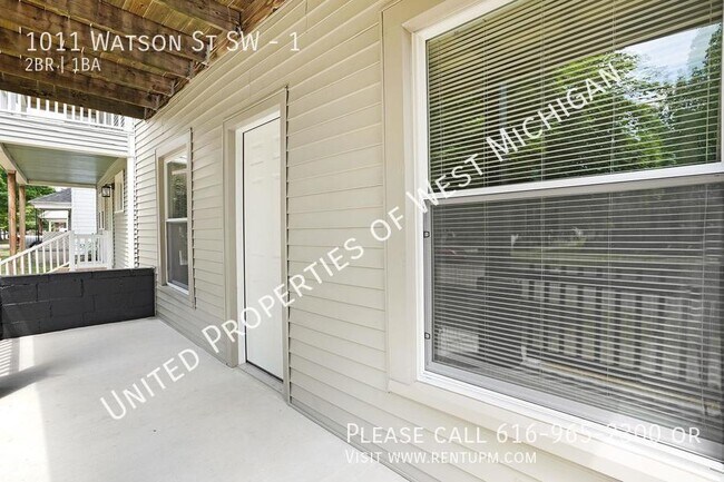 Building Photo - Available Now | 2 Bedroom, 1 Bath Lower Le...