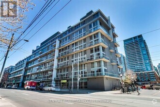 Building Photo - 1029-1029 King St W