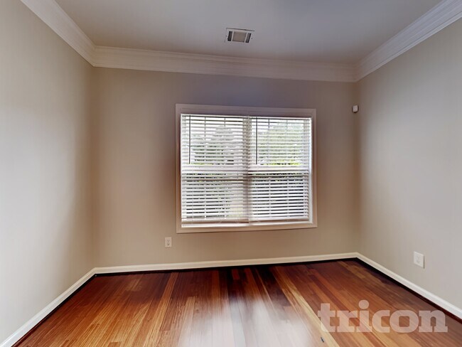 Building Photo - 4311 Glen Heights Way