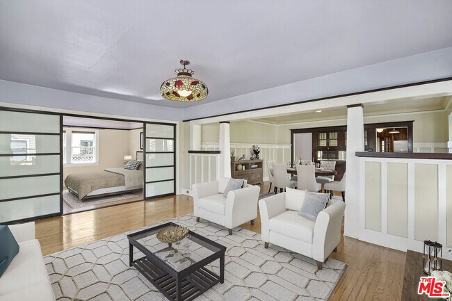 Foto del edificio - 8953 Keith Ave