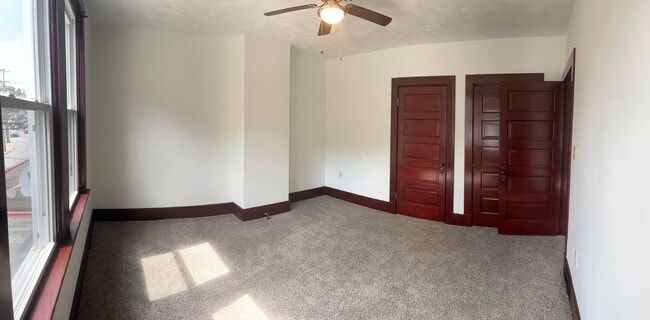 Building Photo - Newly Remodeled 2 Bedroom House