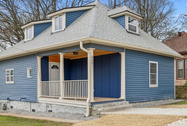 Building Photo - 2301 Seifried St