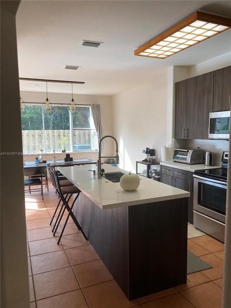 Foto del edificio - 11232 NW 54th Terrace