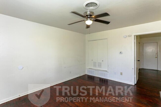 Foto del edificio - 507 Adams Ave