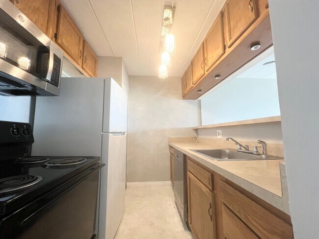 Foto del edificio - 2701 Lehman Rd