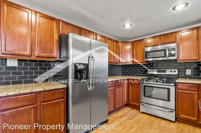Foto del edificio - 3 br, 2 bath House - 4960 Indiana St