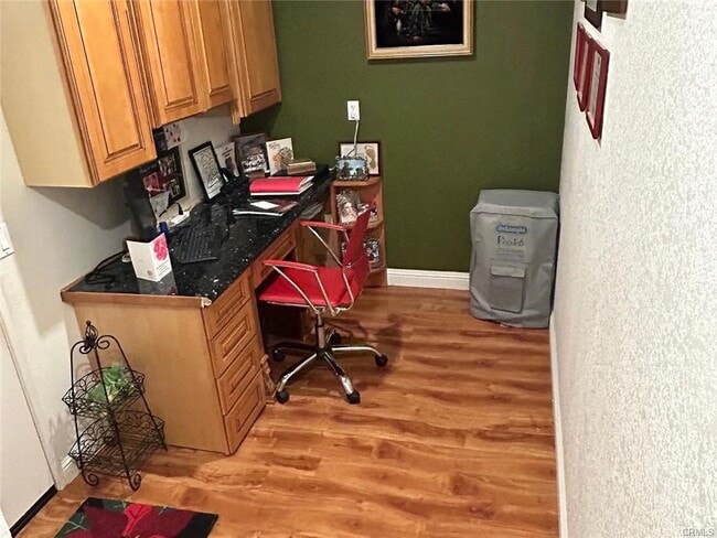 Foto del edificio - 1020 S San Marino Way