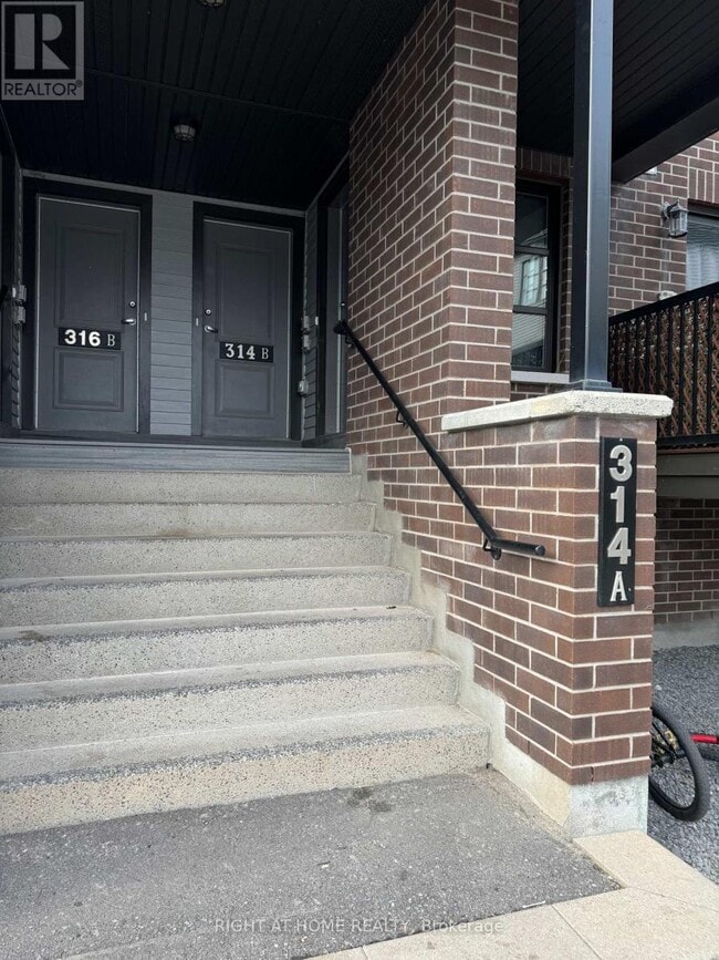 Building Photo - 314 DES TILLEULS Pvt