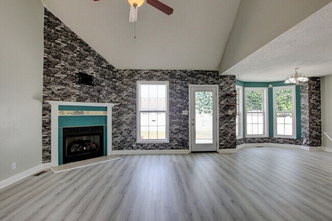 Foto del edificio - 3660 S Naples Ct