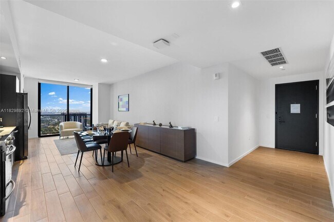 Foto del edificio - 398 NE 5th St