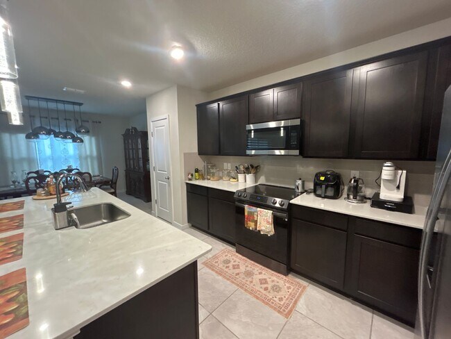 Foto del edificio - Beautiful and spacious 5/3 Kissimmee
