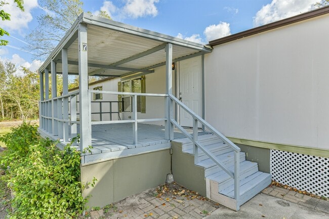 Foto del edificio - 1749 Max Rd