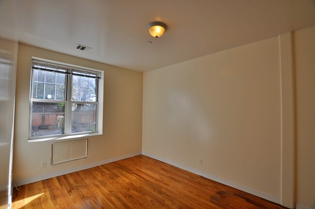 Building Photo - 1710 Newkirk Ave