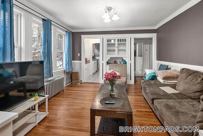 Building Photo - 86 Colborne Rd